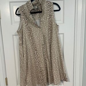 Tuckernuck sleeveless Charlie shirt dress Antelope print size M